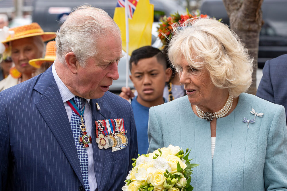 König Charles und Camilla - ist ihre Ehe ungültig? Riesen Probleme bei den Royals!