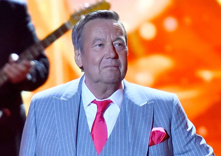 Roland Kaiser Konzert evakuiert! Sänger und tausende Zuschauer in Gefahr!