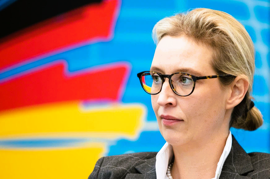 Umfrage-Schock für die AfD! Der Sturzflug geht weiter - SPD zieht wieder an den Rechtspopulisten vorbei
