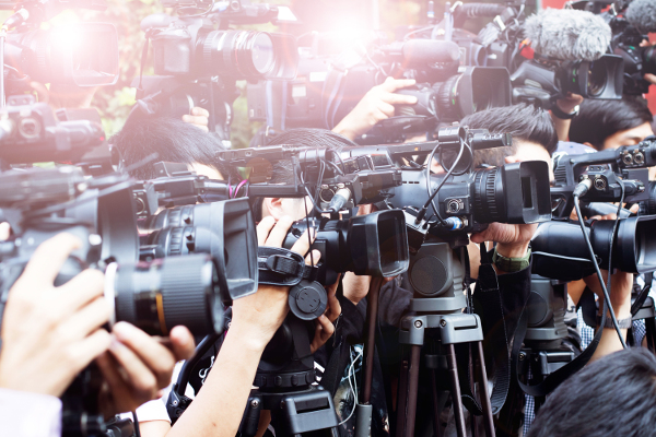 Royale Karriere beendet! Queen schmeißt Prinz Andrew nach Sex-Skandal raus!