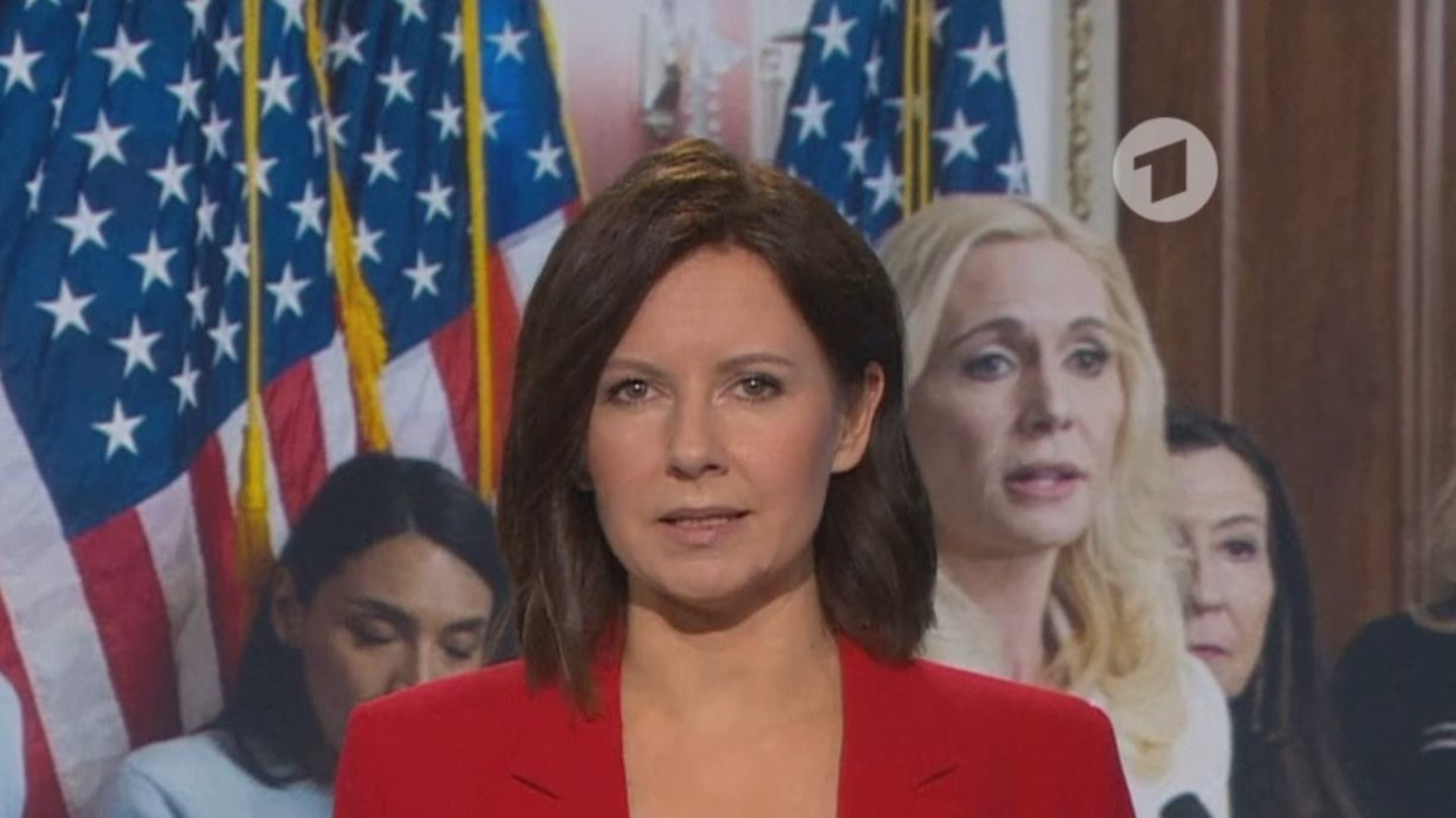 Primetime-Panne: Tagesschau-Star Romy Hiller zeigt mehr als geplant mit transparentem Top