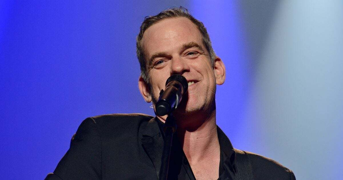 Garou amoureux : sa vie simple et heureuse loin des projecteurs intrigue les fans