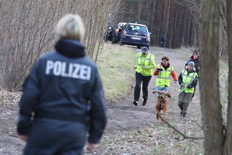 Häftling ausgebrochen! Polizei warnt die Bevölkerung nach spektakulärem Ausbruch eines Gefangenen!
