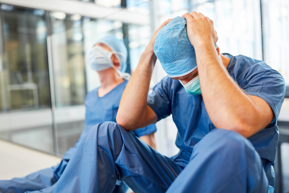 Berliner Charité Arzt unter Mordverdacht! Spritze er zwei Patienten tot?