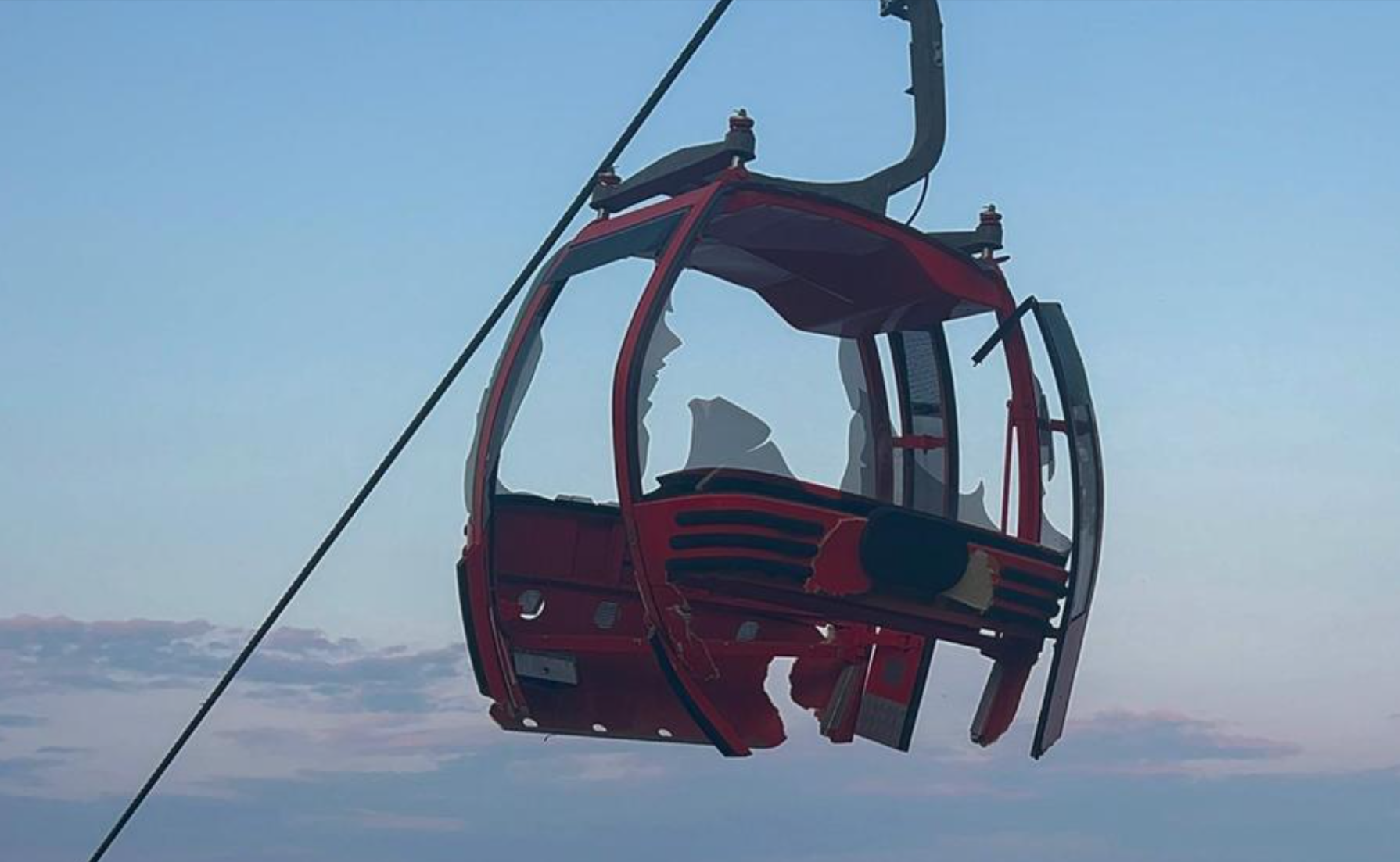 Seilbahn-Unfall in den Alpen: Gondel rast in Bergstation – Große Rettungsaktion in 2800 Metern Höhe