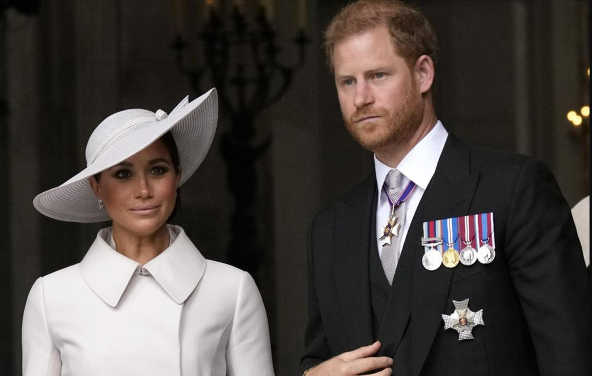 Disturbing scene in court: Stalker is just a hand's breadth away from Prince Harry.
